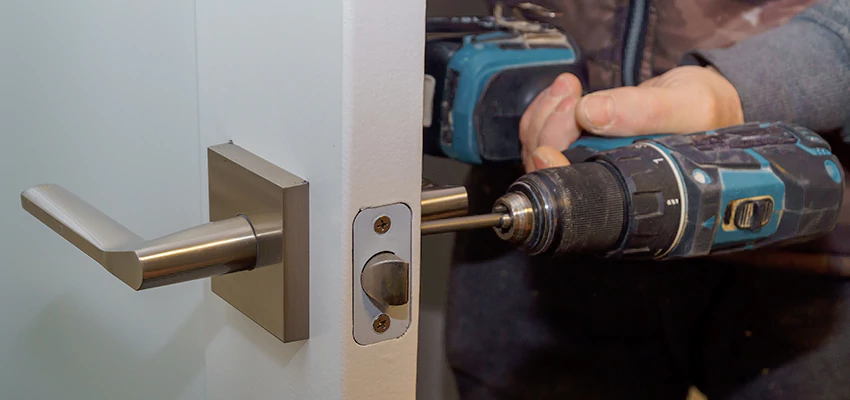 Broken Door Handle Lock Repair in Joliet, Illinois